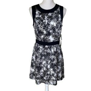 Women's KENSIE Black and White Sleeveless A-Line Dress MED